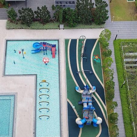 Happy Family Horizon Suite - Near Xiamen-Klia Netflix Kampong Melot Exteriör bild