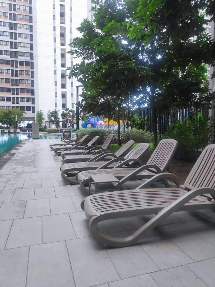 Happy Family Horizon Suite - Near Xiamen-Klia Netflix Kampong Melot Exteriör bild